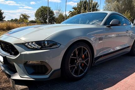 Ford Mustang 27.000 km 51.000 &euro; Mühlheim am Main 63165