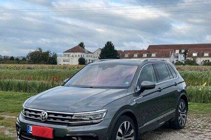 VW Tiguan 133.054 km 26.900 € Weil am Rhein 79576