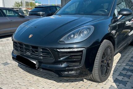Porsche Macan 146.950 km 32.990 &euro; Fürth 90763