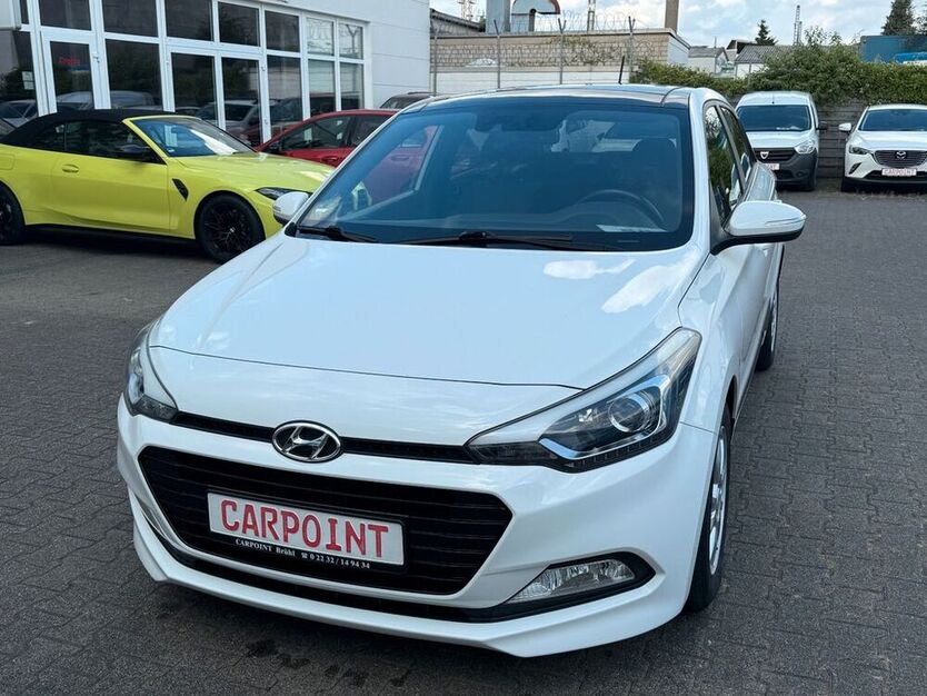 i20
