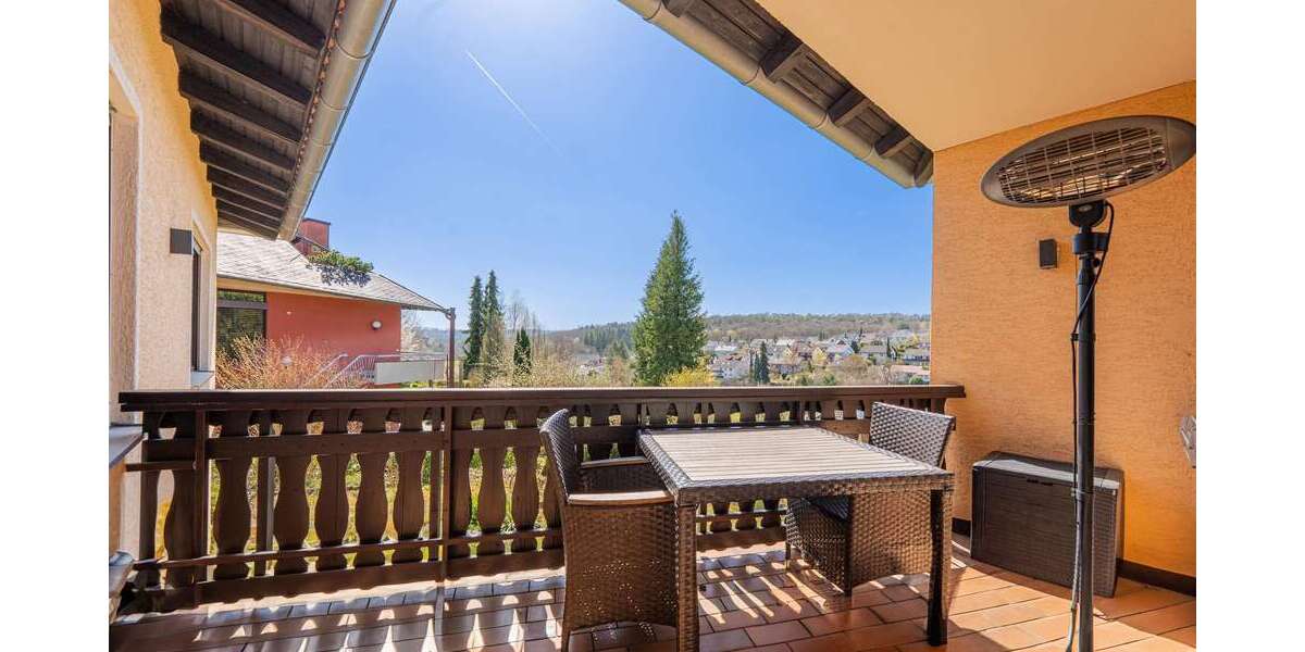 Einfamilienhaus Würzburg Dürrbachau - 8 Zimmer, 208 m&sup2;, 2.500&euro; | Angebot:26678611