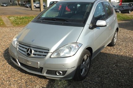 Mercedes A 150 AUTOTRONIC NAVI TEMPOMAT KLIMAANLAGE