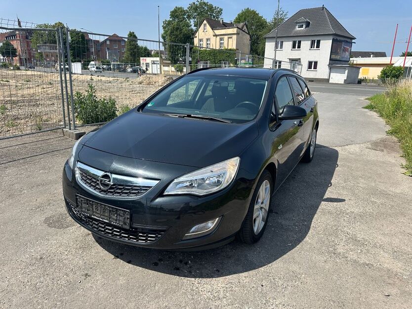 Opel Astra 209.000 km 2.799 € Paderborn 33100