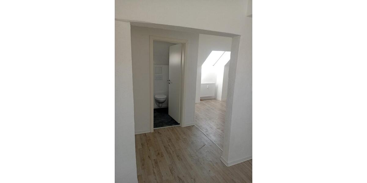 Dachgeschoßwohnung Illingen - 1 Zimmer, 40 m&sup2;, 530&euro; | Angebot:26113527