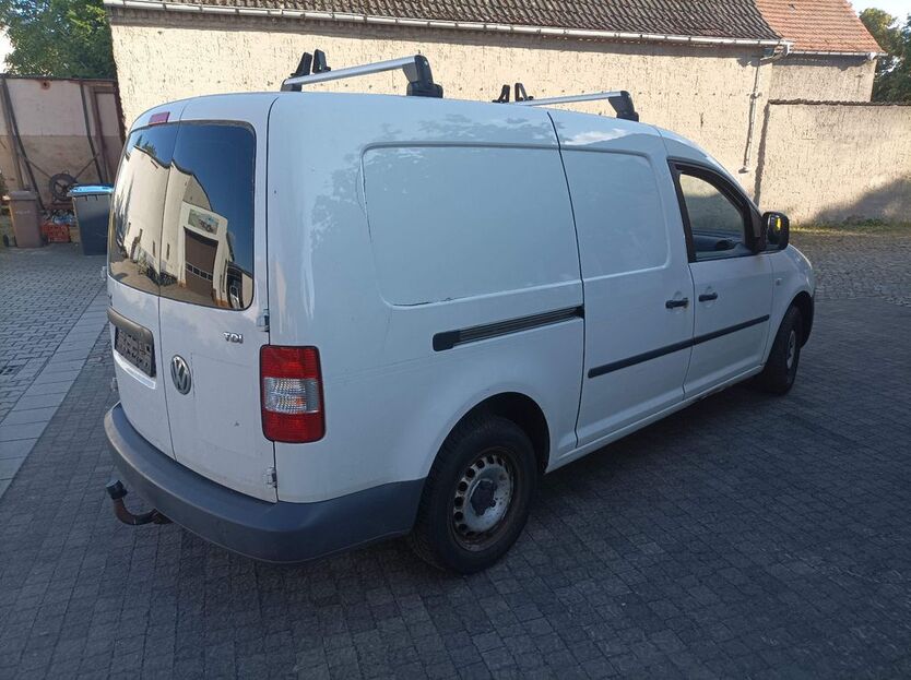 VW Caddy Maxi 208.288 km 3.845 € Annaburg 06925
