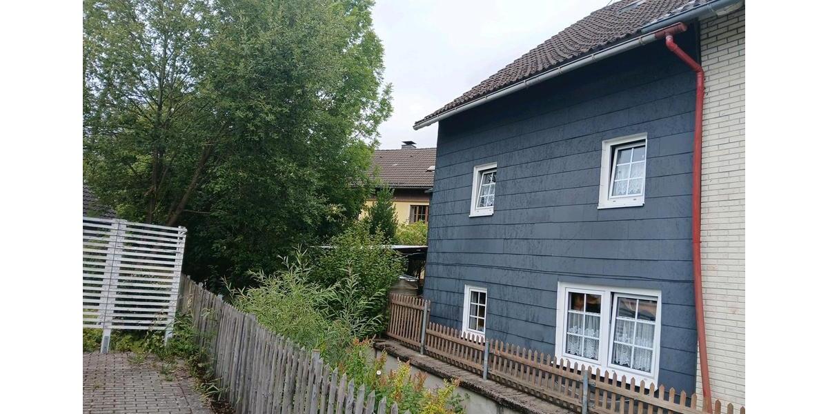 Doppelhaushälfte Kreuztal - 12 Zimmer, 130 m&sup2;, 200.000&euro; | Angebot:27095782
