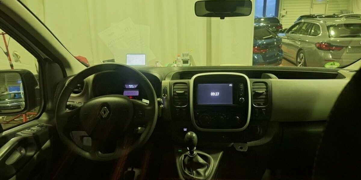 Renault Trafic L2H1 3 Sitze Standh. Regale EU6 GARANTIE 85.000 km 16.500 &euro; Erftstadt 50374