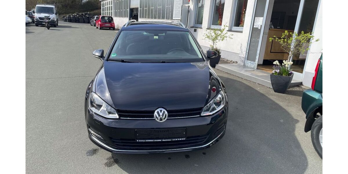 VW Golf 74.893 km 14.390 &euro; Schmallenberg 57392