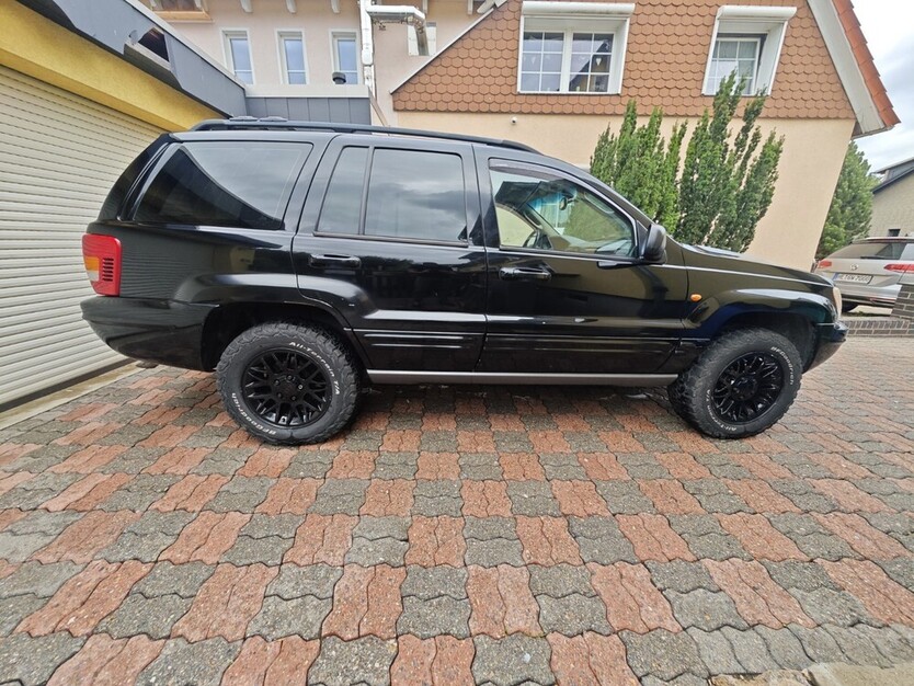 Grand Cherokee