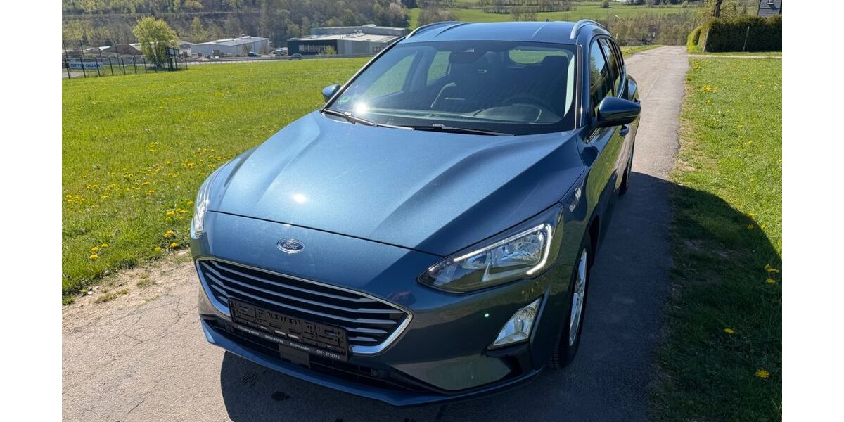 Ford Focus 58.000 km 13.990 &euro; Kirchhundem 57399