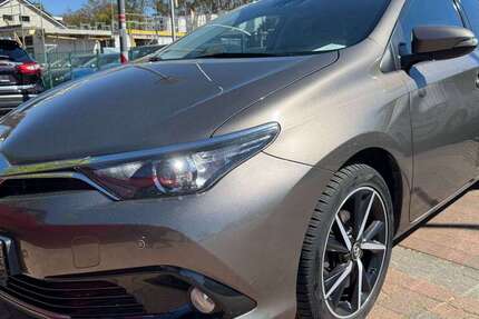 Toyota Auris 55.000 km 12.600 &euro; Ganderkesee-Bookholzberg 27777