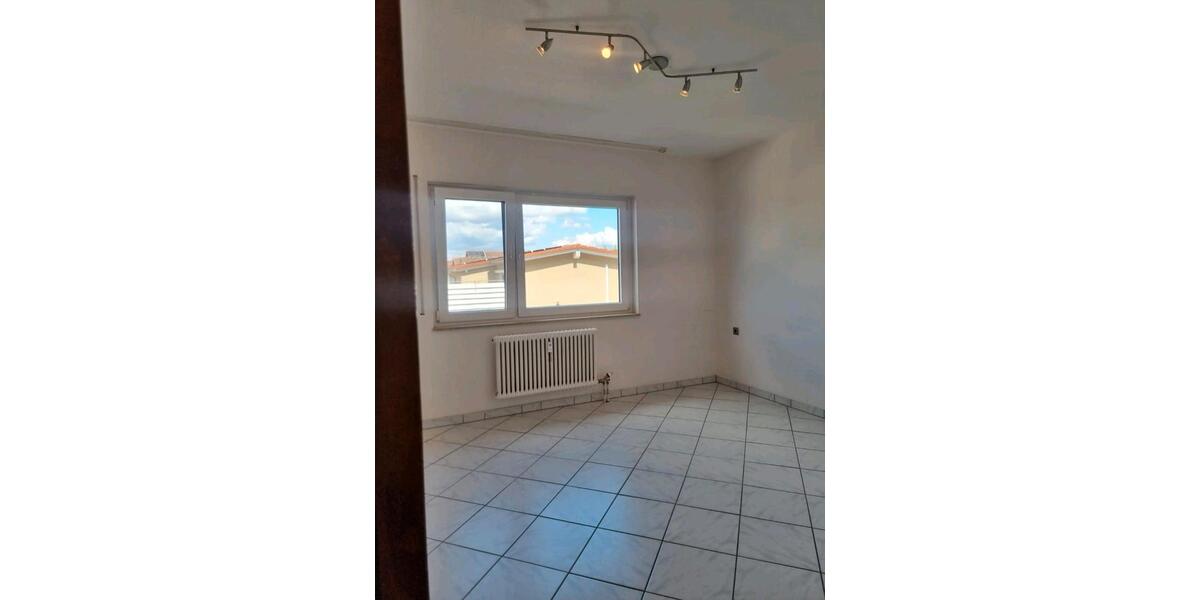 Etagenwohnung Waghäusel - 3.5 Zimmer, 83 m&sup2;, 268.500&euro; | Angebot:26960725