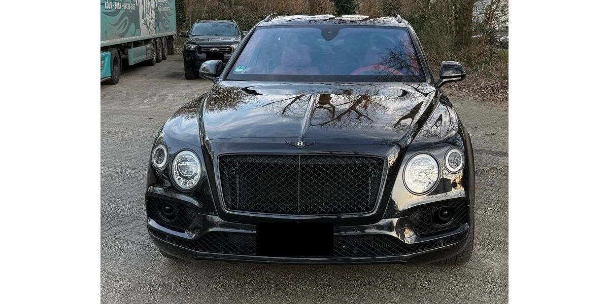 Bentley Bentayga 135.400 km 82.600 &euro; Köln Buchheim 51061