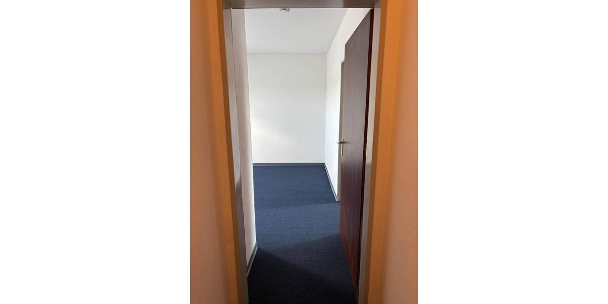 Etagenwohnung Wilhelmshaven Bant - 2 Zimmer, 30 m&sup2;, 250&euro; | Angebot:26763672