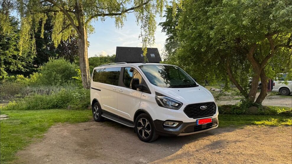 Ford Tourneo Custom 71.000 km 37.500 € Schlangen 33189