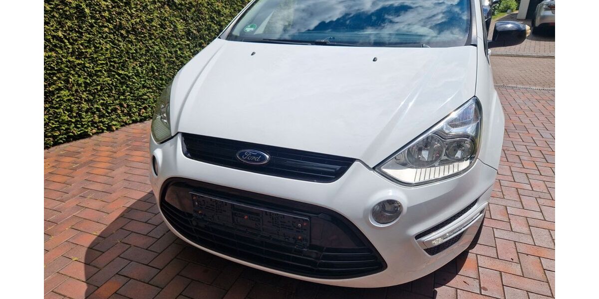 Ford S-Max 238.000 km 5.900 &euro; Oldenburg 26135