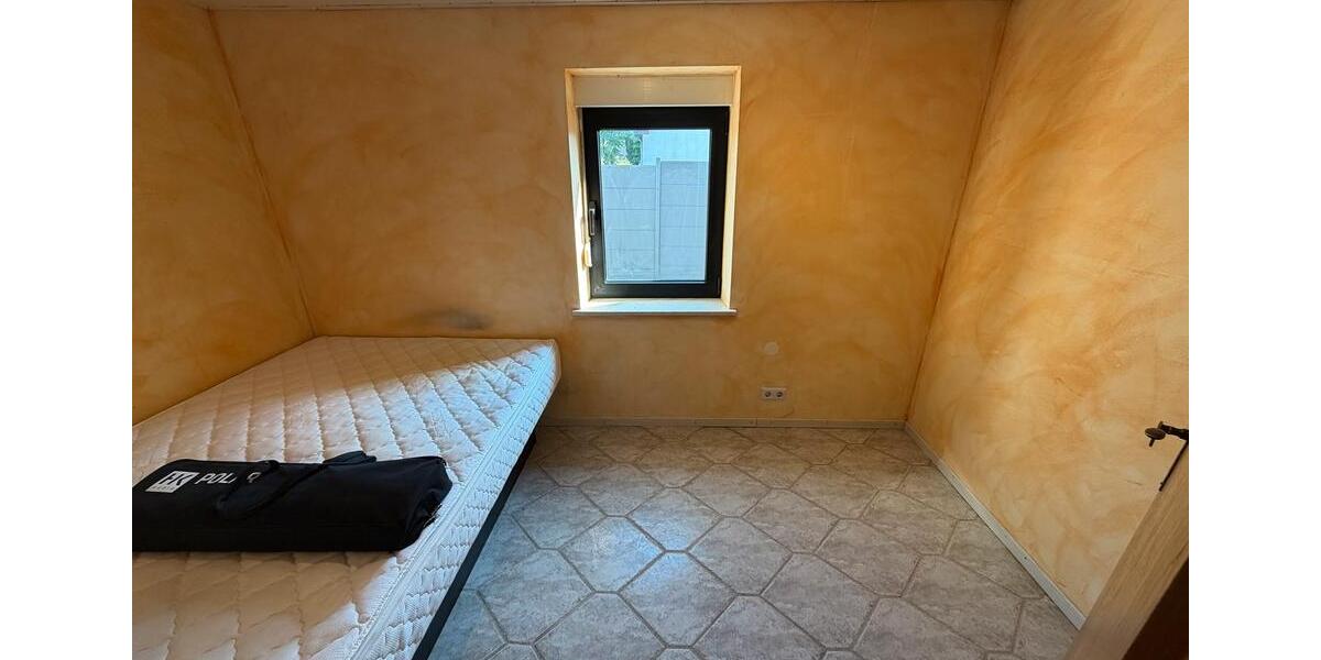 Einfamilienhaus Blieskastel - 6 Zimmer, 90 m&sup2;, 129.000&euro; | Angebot:27285445
