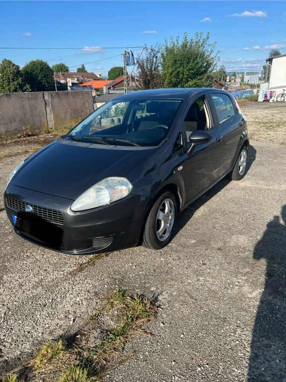 Fiat Punto 129.000 km 1.300 € Trossingen 78647
