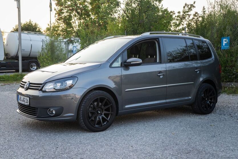 VW Touran 95.000 km 12.499 € Bernbeuren 86975