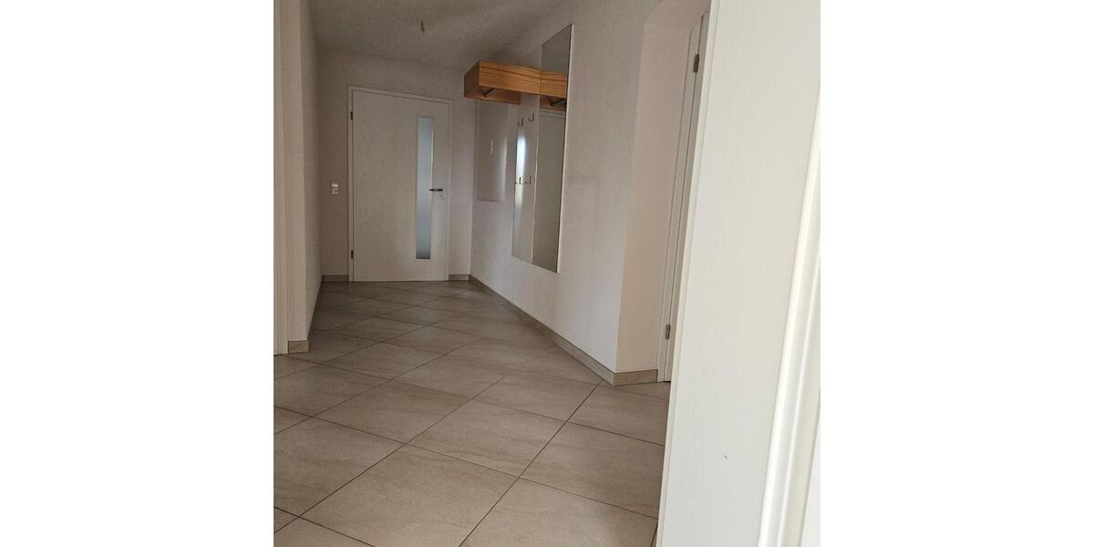 Erdgeschoßwohnung Haigerloch - 4 Zimmer, 140 m&sup2;, 1.400&euro; | Angebot:24395840