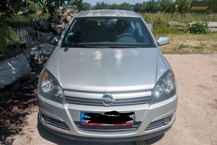 Opel Astra 215.583 km 1.000 &euro; Mettenheim-Hart 84562