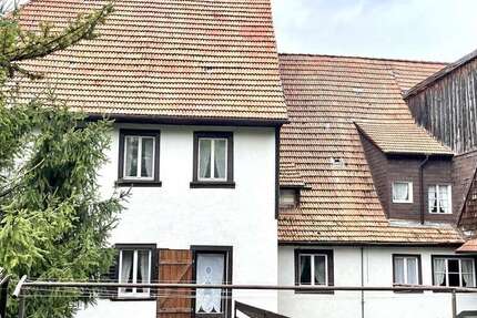 Haus Löffingen - 20 Zimmer, 1.190 m&sup2;, 250.000&euro; | Angebot:25335422