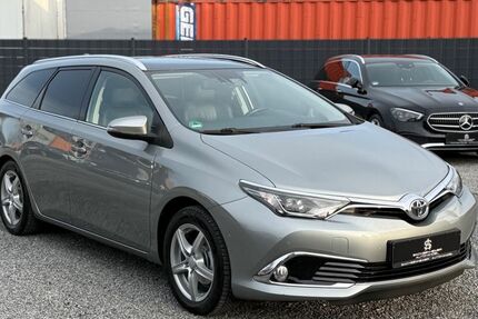 Toyota Auris 112.000 km 11.499 &euro; Sachsenheim 74343