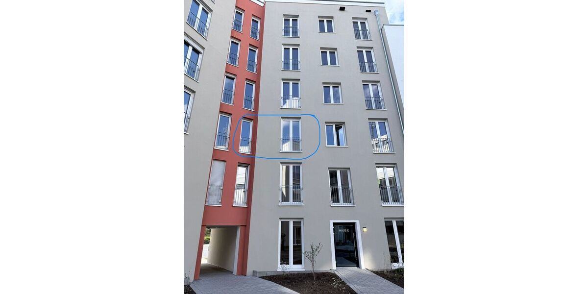 Große, helle 2-Zimmer-Wohnung mit Loggia und Einbauküche - Appartement Darmstadt Darmstadt-Mitte | Angebot:27432943