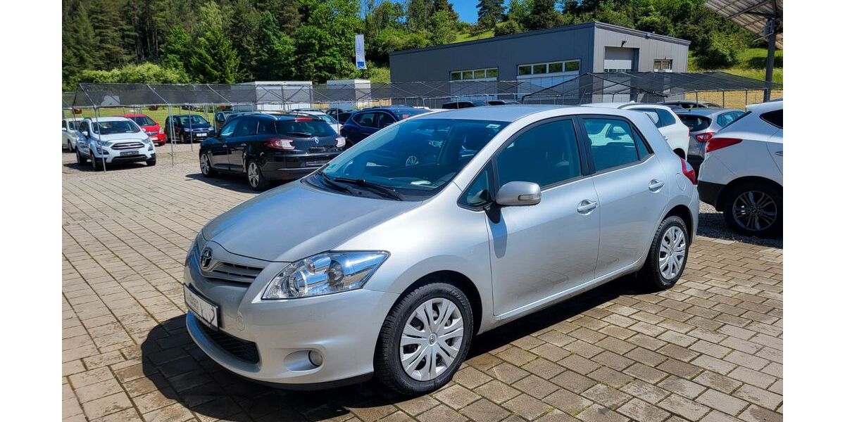Toyota Auris 70.000 km 9.490 &euro; Horb-Mühringen 72160