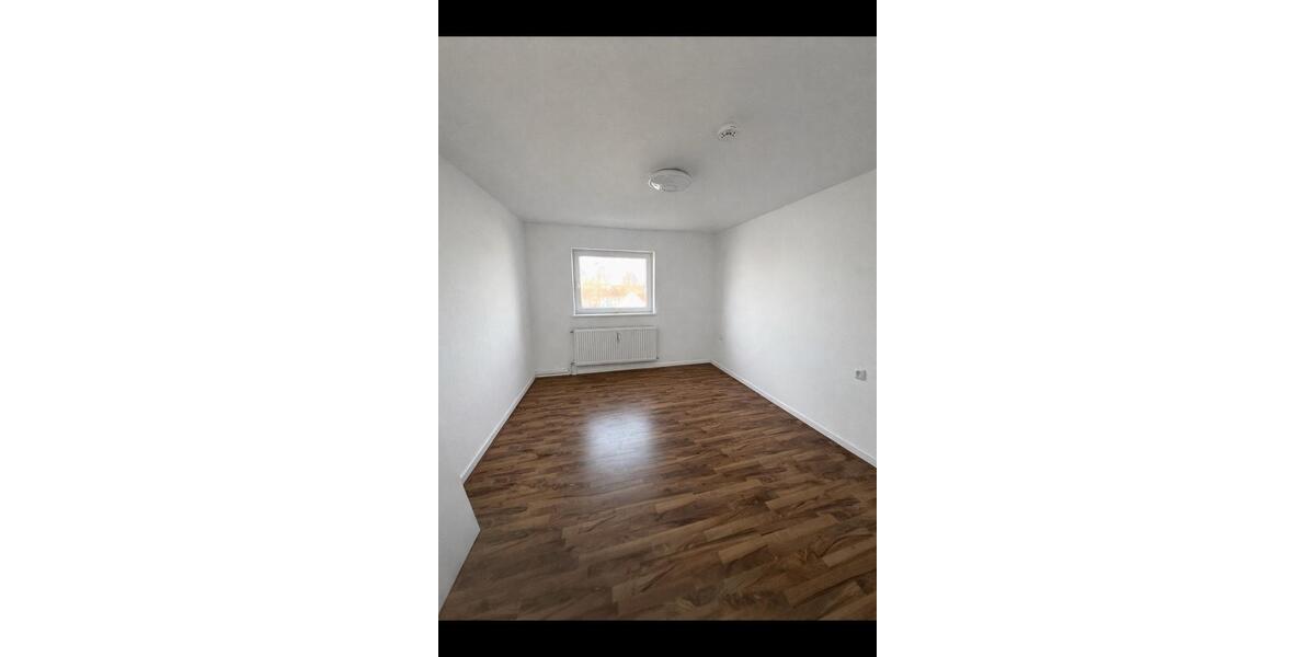 Etagenwohnung Salzgitter - 3 Zimmer, 65 m&sup2;, 600&euro; | Angebot:26511103
