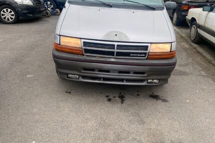 Chrysler Voyager 219.000 km 3.700 &euro; Hanau 63457