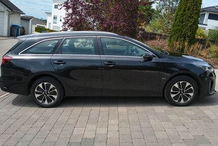 Kia ceed / Ceed 82.000 km 15.990 &euro; Ostrach 88356
