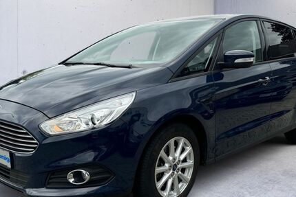 Ford S-Max 84.590 km 17.980 € Konstanz 78467
