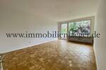 Zentrales Poppenbüttel in 2.Hausreihe - ruhige Garten-Wohnung mit Balkon - 1.OG mit Fahrstuhl