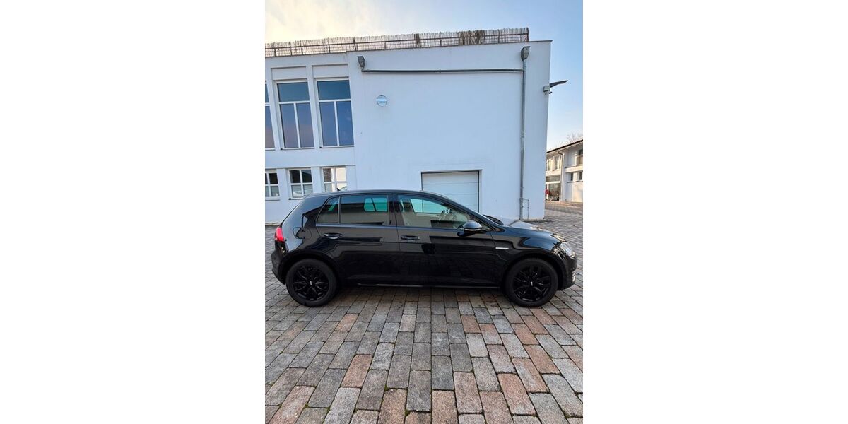 VW Golf 156.300 km 7.599 &euro; Mommenheim 55278