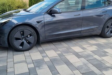 Tesla Model 3 77.500 km 29.490 &euro; Löffingen 79843