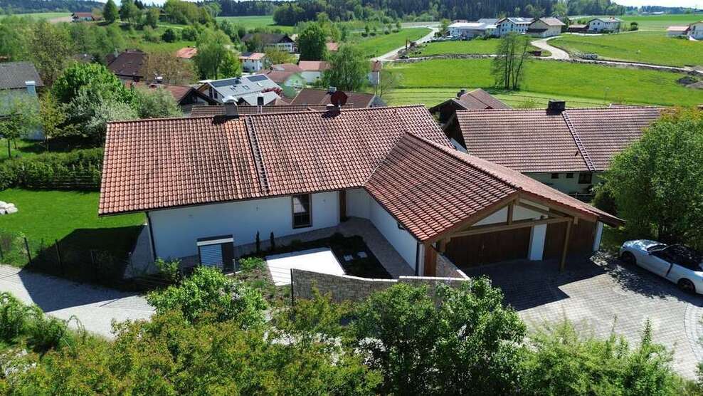 Haus zum Kaufen in Babensham 1.500.000 € 263.4 m²
