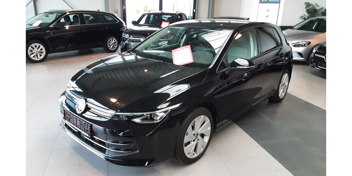 VW Golf 25.300 km 25.990 &euro; Monschau (bei Aachen) 52156