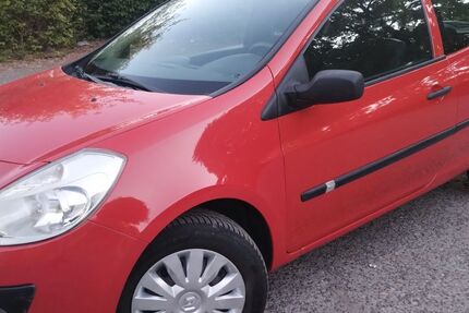 Renault Clio 167.000 km 1.750 &euro; Solingen 42651