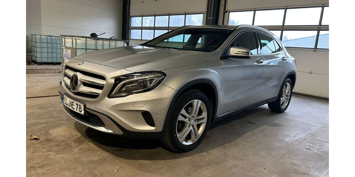 Mercedes-Benz GLA 200 76.324 km 18.300 &euro; Haren 49733