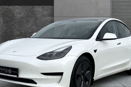 Tesla Model 3 47.250 km 25.350 &euro; Freising 85354