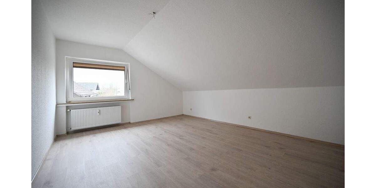 Etagenwohnung Hattingen Winz-Baak - 3 Zimmer, 75 m&sup2;, 590&euro; | Angebot:25687027