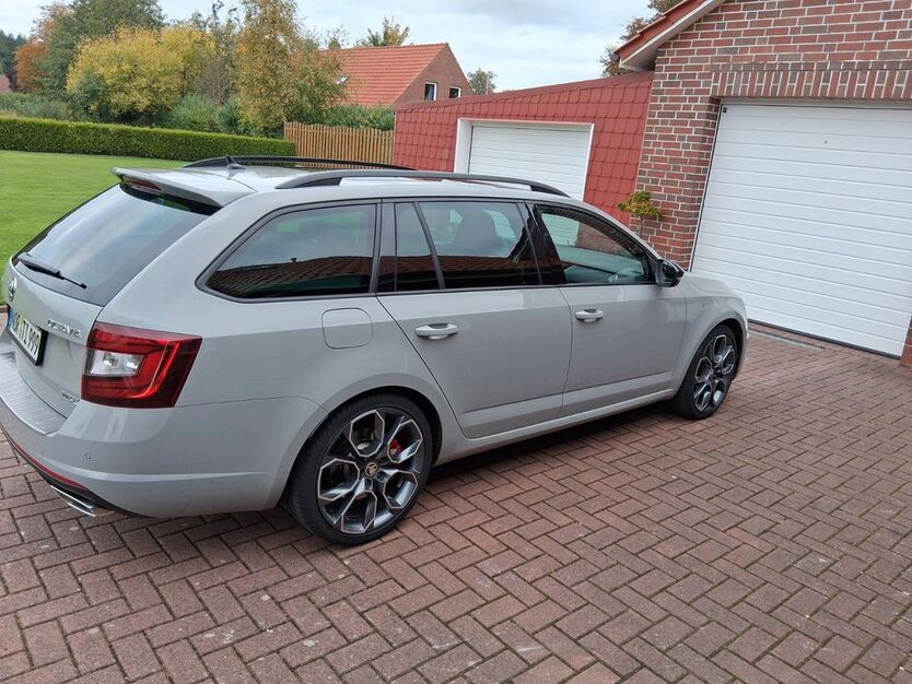 Skoda Octavia 82.500 km 22.500 € Großheide 26532