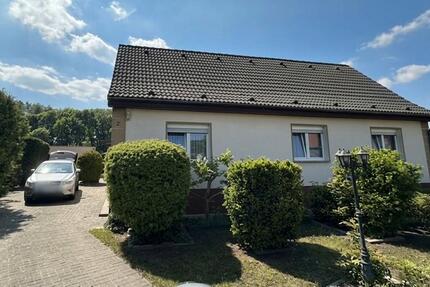 Haus Eisenhüttenstadt - 4 Zimmer, 164 m&sup2;, 214.000&euro; | Angebot:26763238