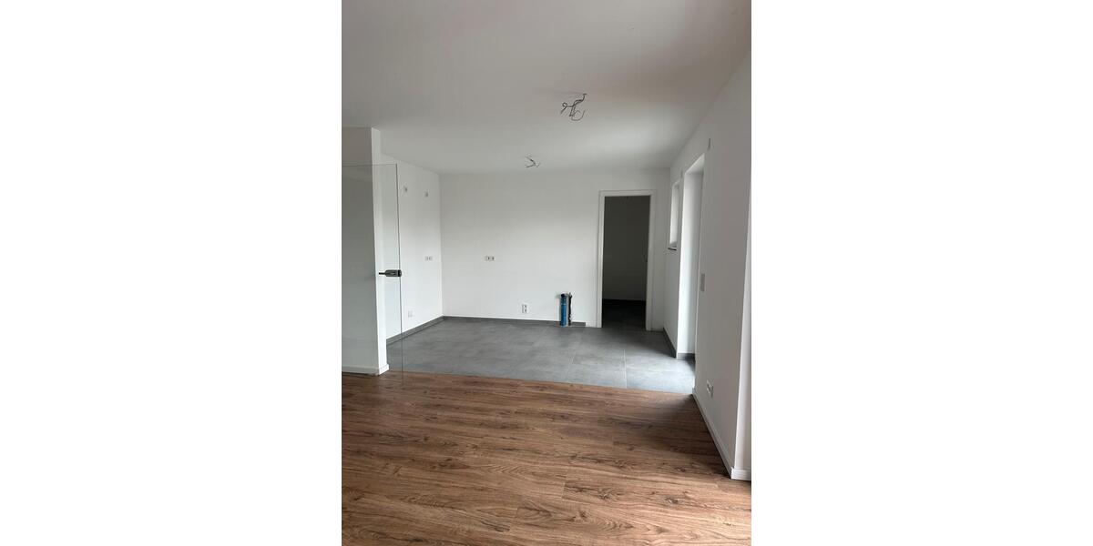 Etagenwohnung Geldern - 3 Zimmer, 88 m&sup2;, 1.140&euro; | Angebot:26374116