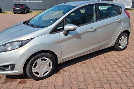 Ford Fiesta 78.000 km 3.950 &euro; Halle/S. 06132