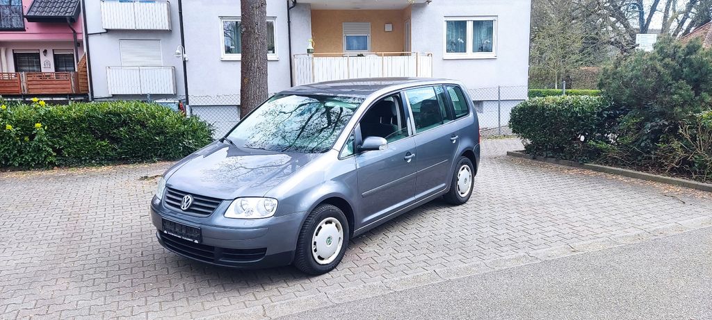 VW Touran 298.000 km 1.195 &euro; Sinsheim 74889
