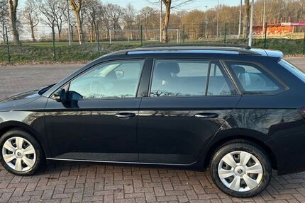 Skoda Fabia 69.950 km 8.499 &euro; Esterwegen 26897