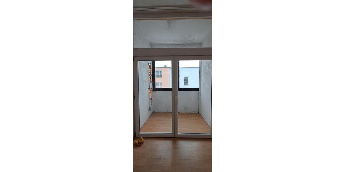 Erdgeschoßwohnung Saarbrücken West - 1 Zimmer, 50 m&sup2;, 500&euro; | Angebot:24507840