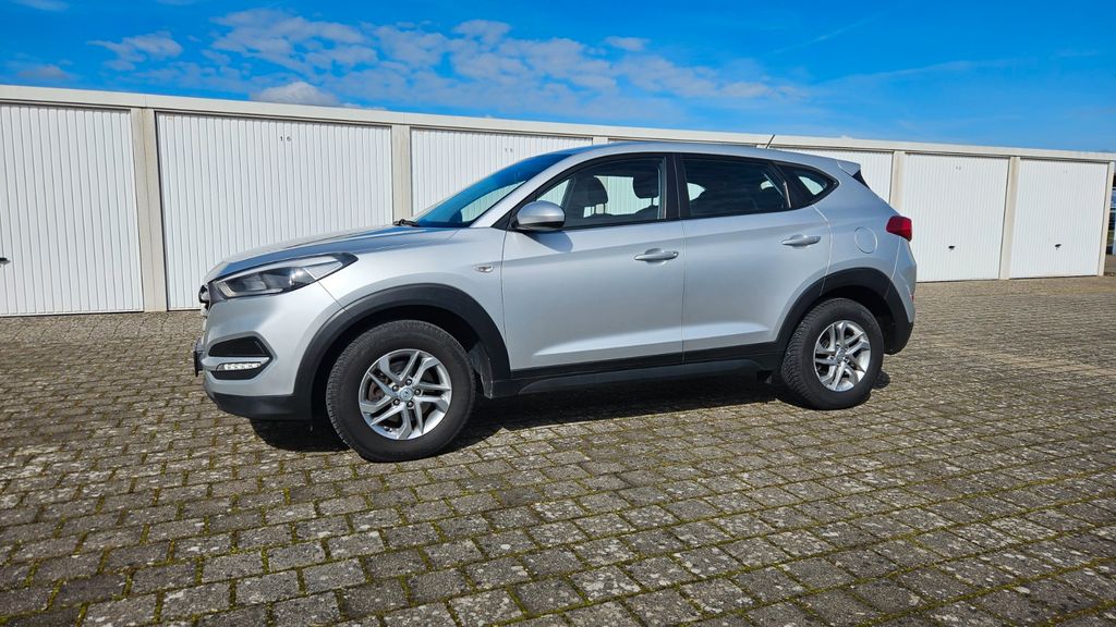Hyundai TUCSON 174.000 km 10.300 &euro; Kenzingen 79341